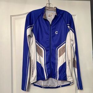 Cannondale man’s cycling light jersey.Size M.Never worn .Made in Honduras.